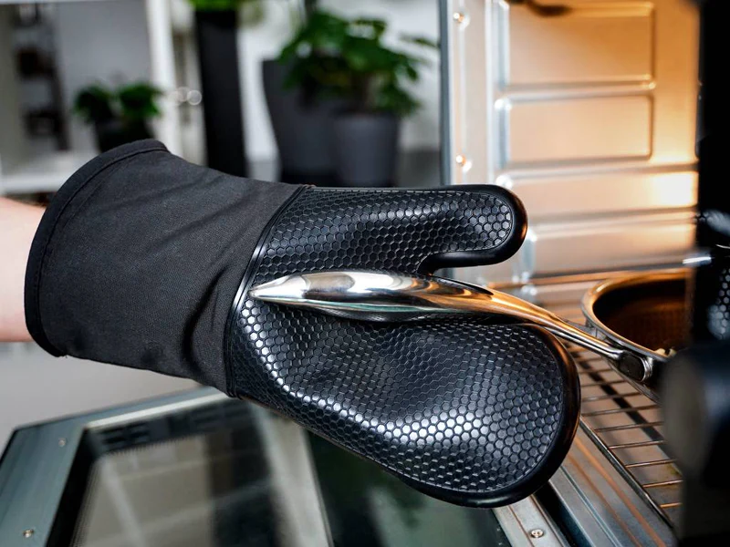 Top 10 Oven Mitts for Superior Heat Protection and Kitchen Safety ...